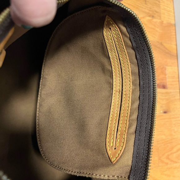 Authentic Louis Vuitton Speedy 30 - Picture 4 of 14
